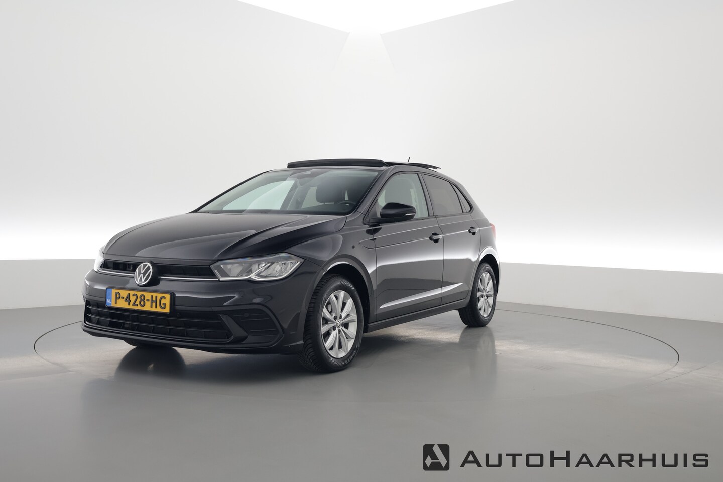 Volkswagen Polo - 1.0 TSI DSG | Pano | Apple CarPlay | Camera | LED | Clima | All Seasons - AutoWereld.nl