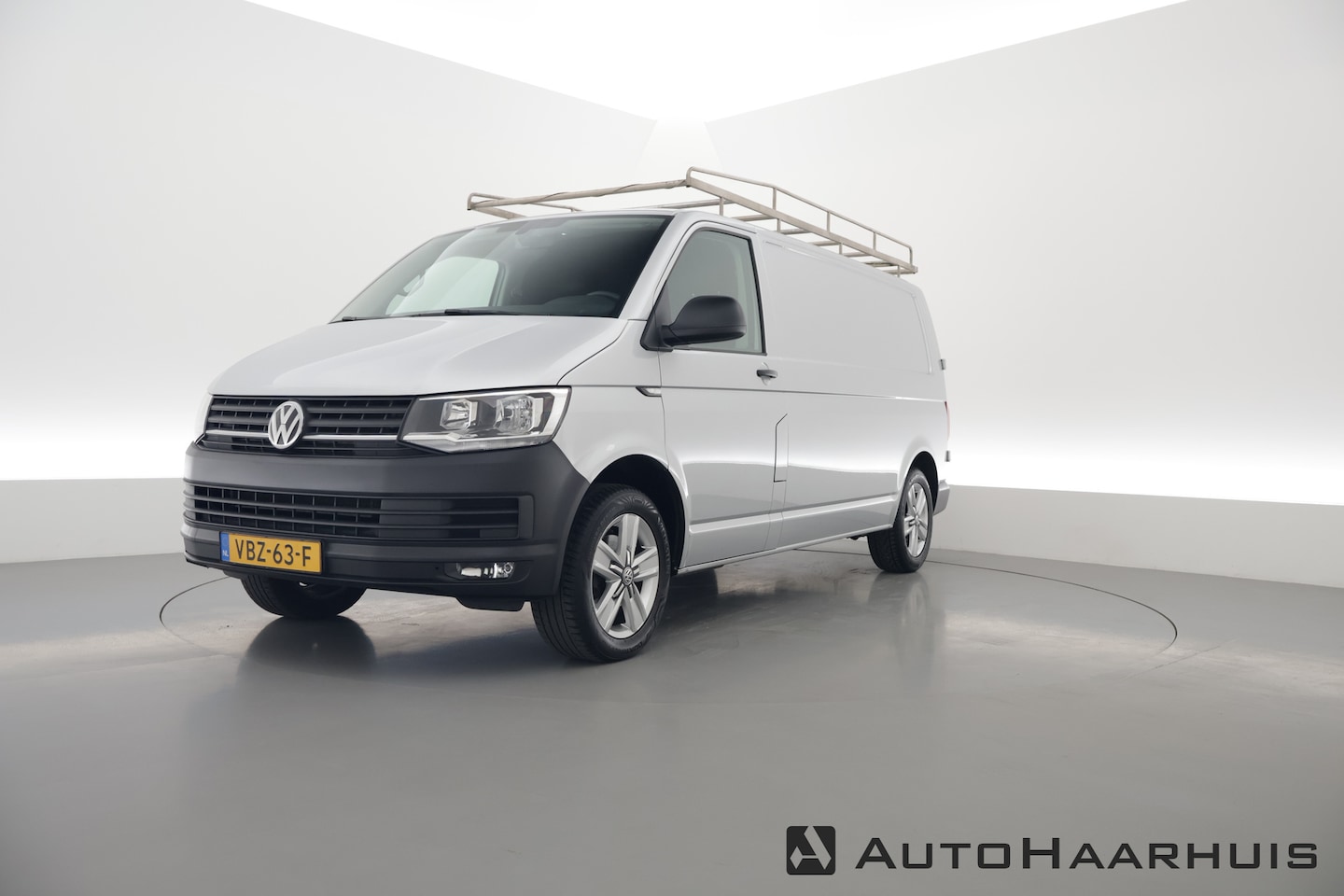 Volkswagen Transporter - 2.0 TDI L2H1 DSG | Imperial | Bekisting | Trekhaak | Navi | - AutoWereld.nl