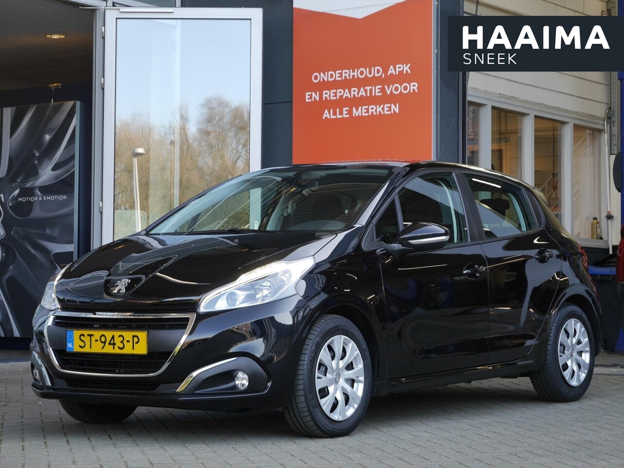 Peugeot 208 - 1.2 PureTech Blue Lion | Airco | 5 deurs | Cruise control | Elektrische ramen | Dab | Navi - AutoWereld.nl