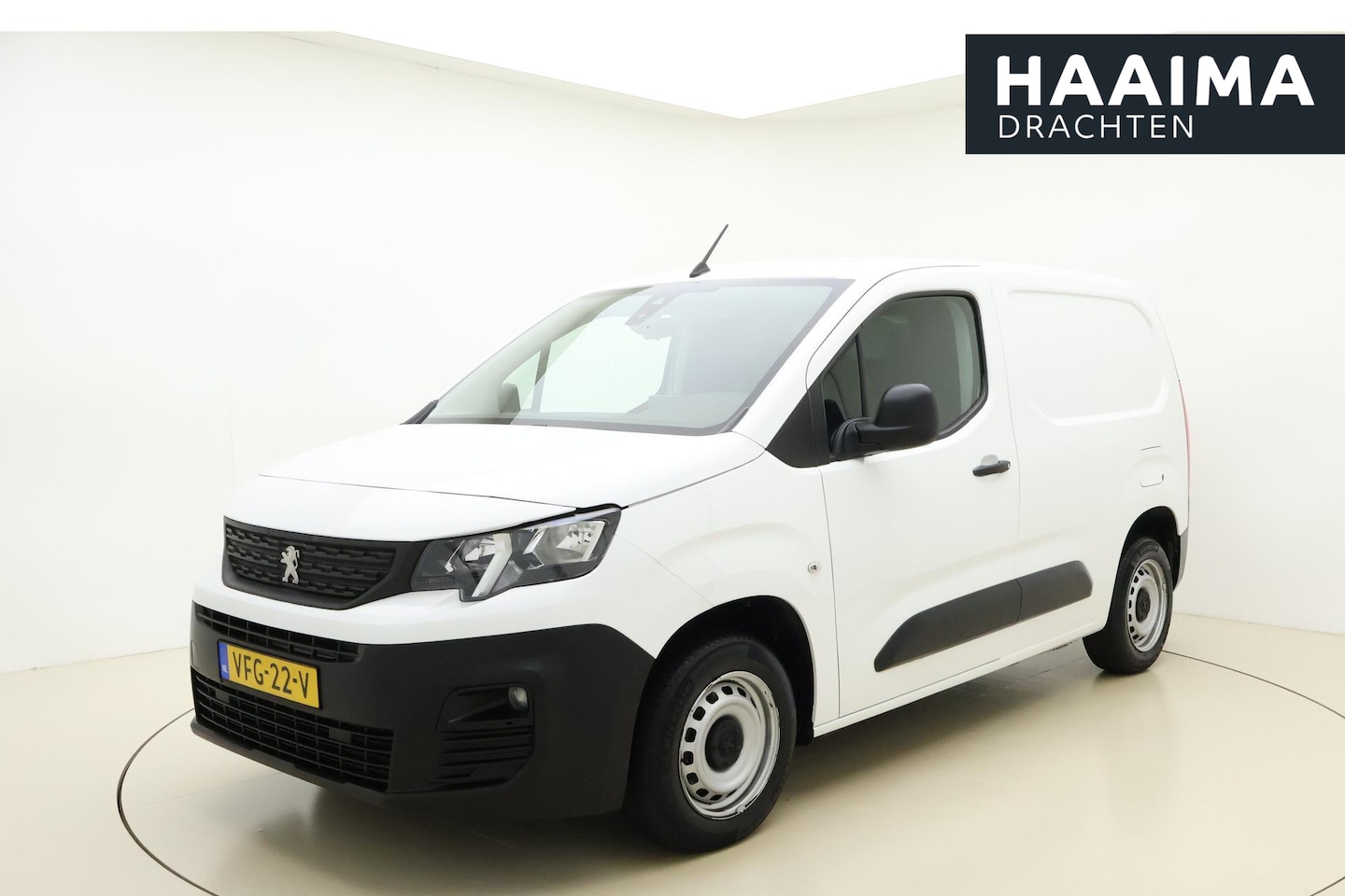 Peugeot Partner - 1.5 BlueHDI Premium | Airco | Cruise Control | Navigatie | 1e Eigenaar - AutoWereld.nl