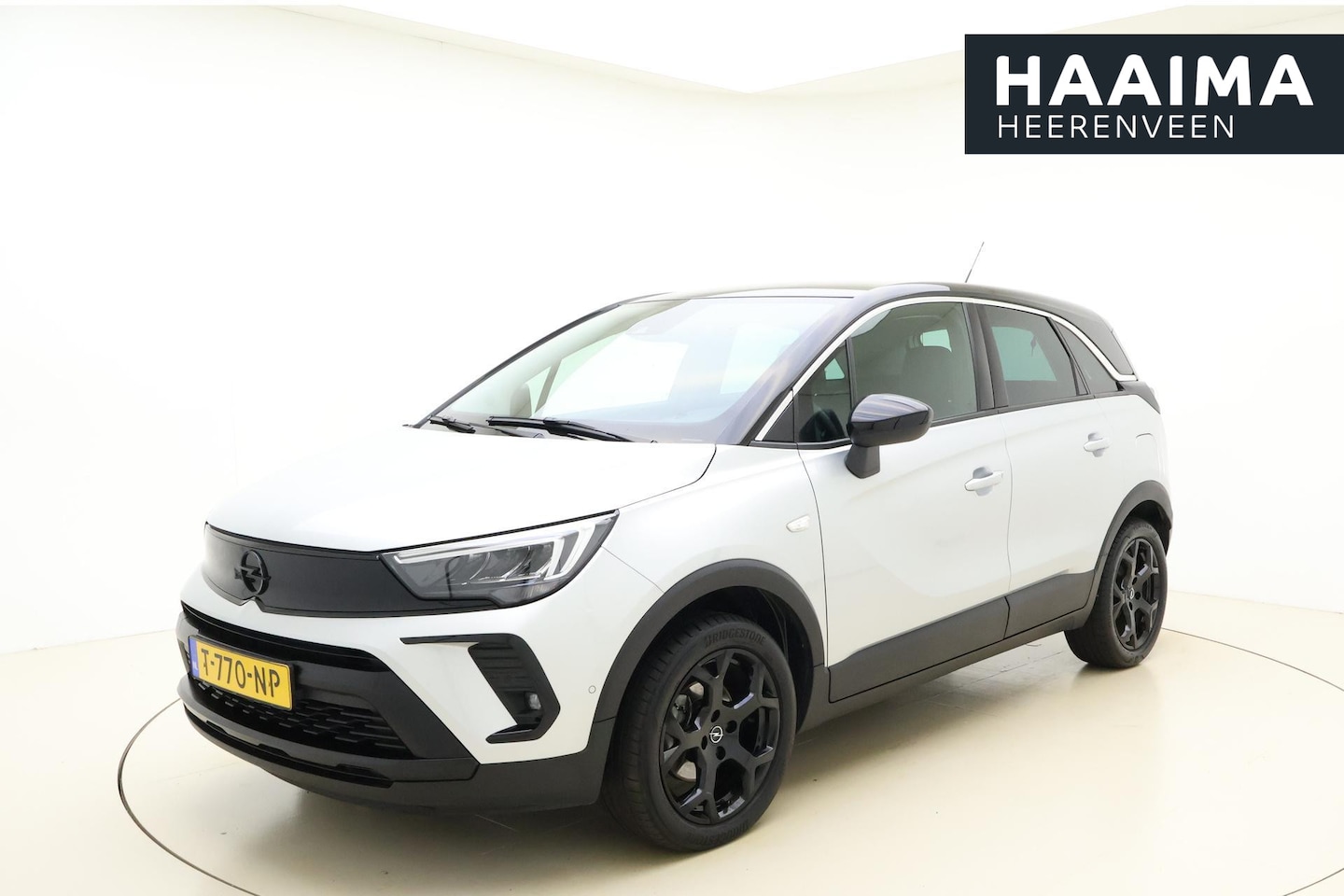 Opel Crossland - 1.2 Turbo 130pk Automaat Level 4 | Navigatie | Camera | Keyless | Zwart dak | Lichtmetalen - AutoWereld.nl