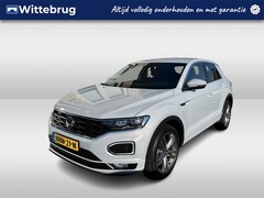 Volkswagen T-Roc - 1.5 TSI R-Line / AUTOMAAT/ ADAPT. CRUISE/ PARK. SENSOREN + CAMERA/ DIGITAL DASH/ NAVI/ DAB