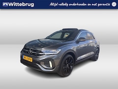 Volkswagen T-Roc - 1.5 TSI 150pk DSG R-Line / Black Style / Panoramadak / 19 Inch / Virtual cockpit / DAB+ /