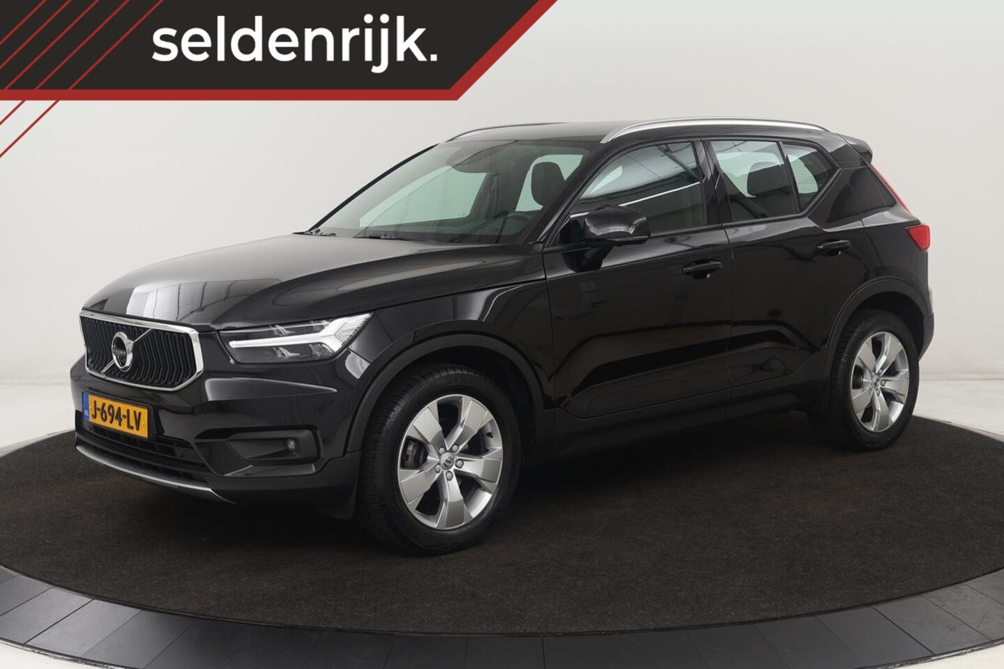 Volvo XC40 - 1.5 T3 Business Pro | Stoel & stuurverwarming | Trekhaak | Adaptive cruise | Camera | Carp - AutoWereld.nl