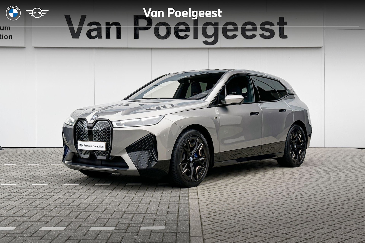 BMW iX - M60 112 kWh - AutoWereld.nl
