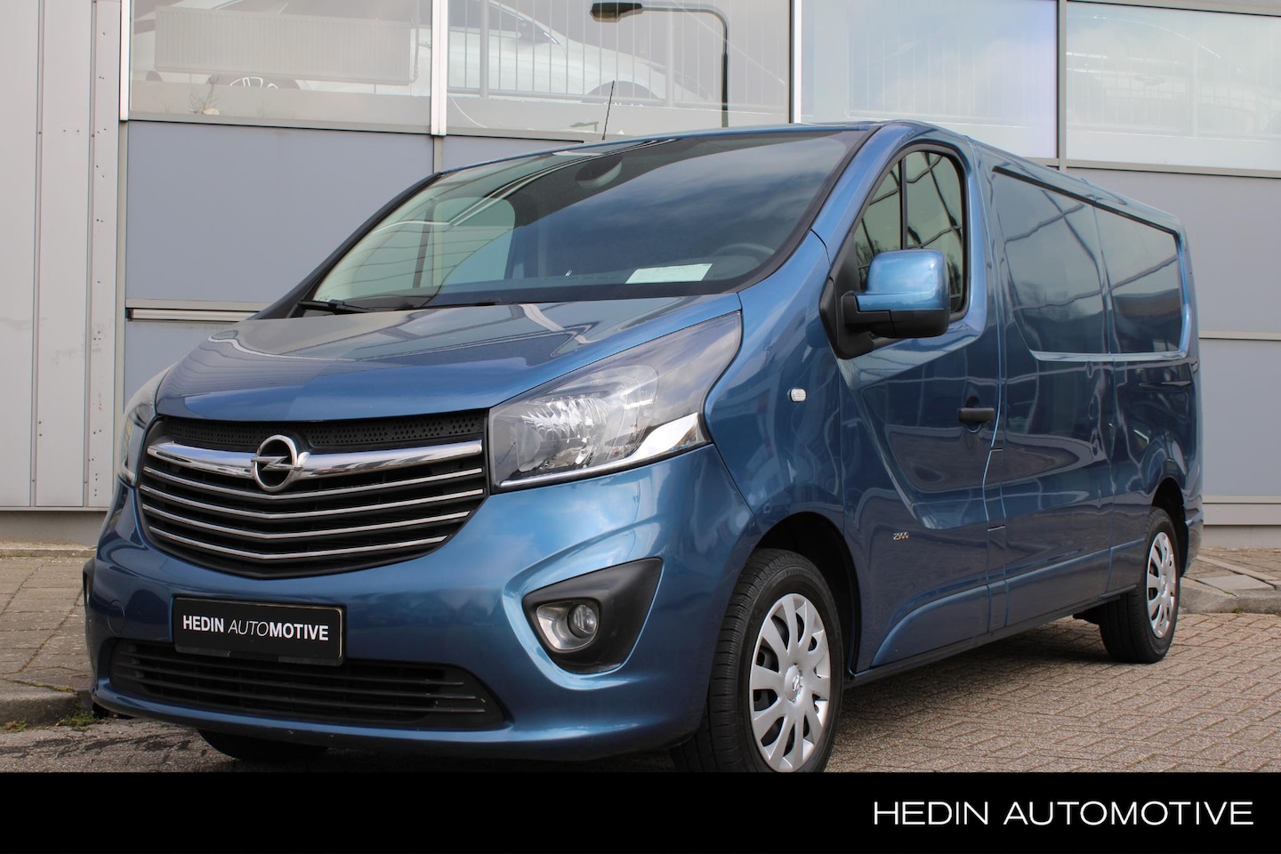 Opel Vivaro - 1.6 CDTI 120PK L2H1 Sport 3-Persoons | Lengte 2 | Navigatie | Camera | Airco | Cruise cont - AutoWereld.nl