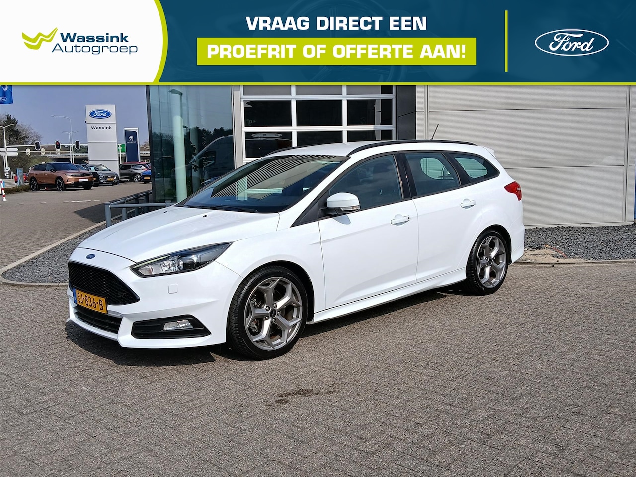 Ford Focus Wagon - 2.0 EcoBoost 250pk ST I SYNC3 | Lederen bekleding recaro | Navigatie | - AutoWereld.nl