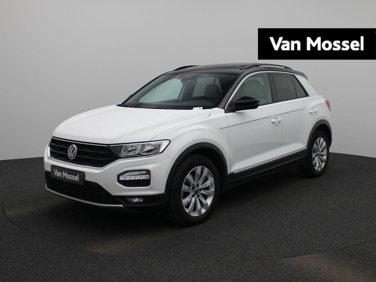 Volkswagen T-Roc - 1.5 TSI Style 150 PK | Automaat | Navigatie | Lederen Bekleding | Digital Cockpit PRO | St - AutoWereld.nl