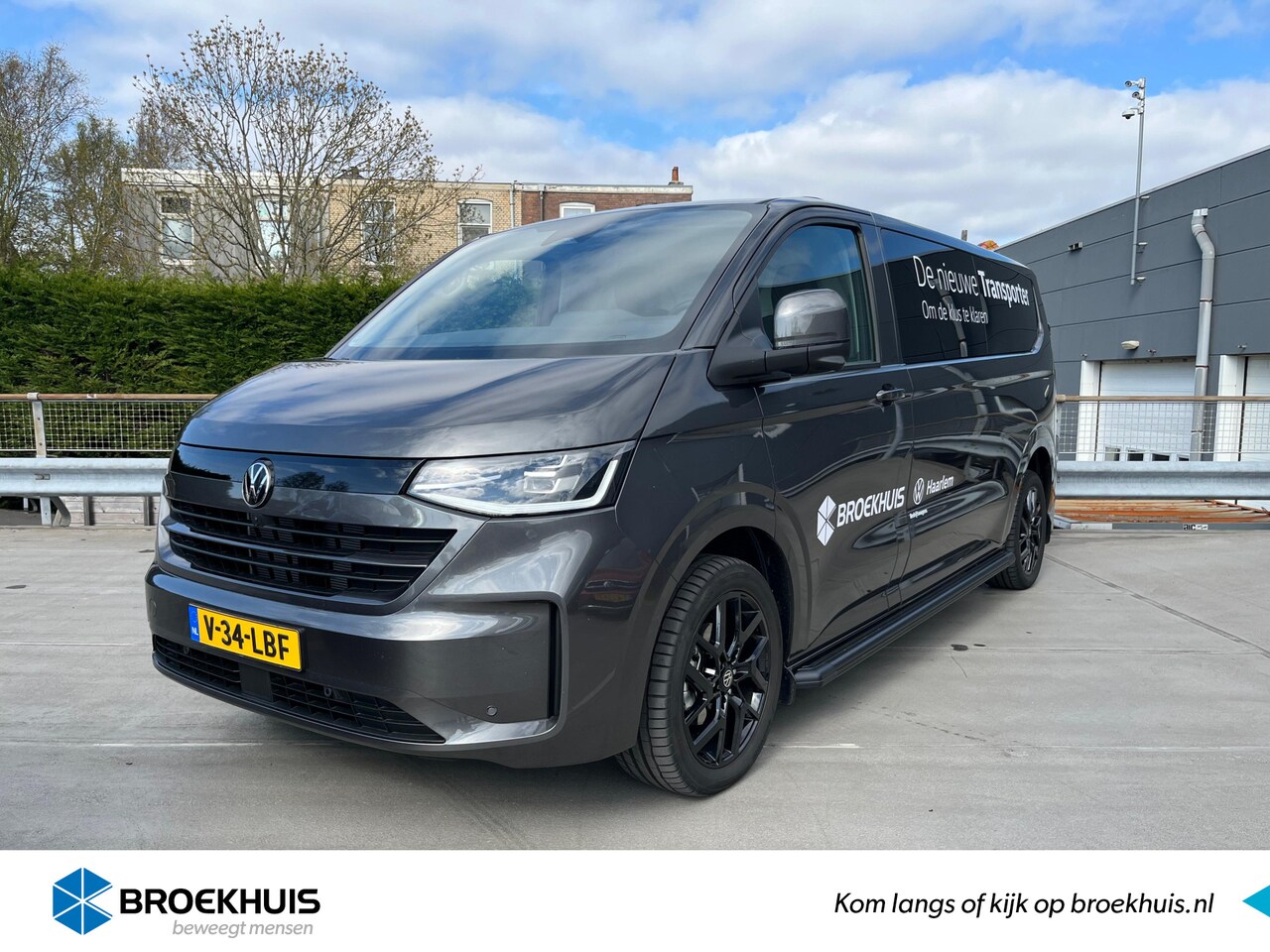Volkswagen Transporter - 2.0 TDI L2H1 30 Bulli | ACC | Apple Carplay | Navigatie | Stoel verwarming | Trekhaak | Sp - AutoWereld.nl