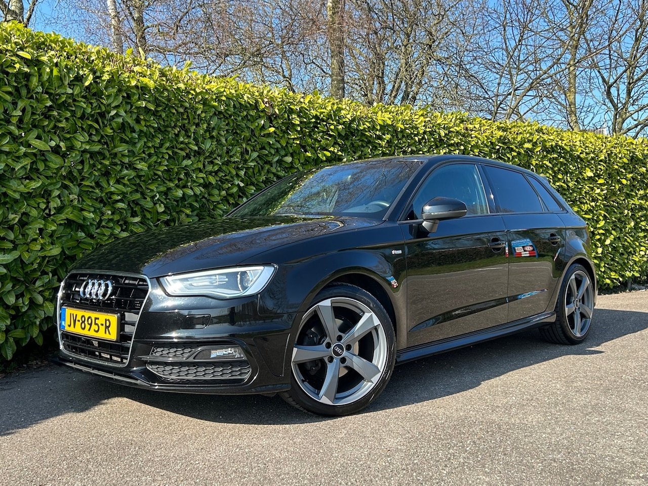 Audi A3 Sportback - 2.0 TDI | 3x S-line | H-Leder | Navi | Clima | Trekhaak | 18" Velgen | Cruise | LED | - AutoWereld.nl