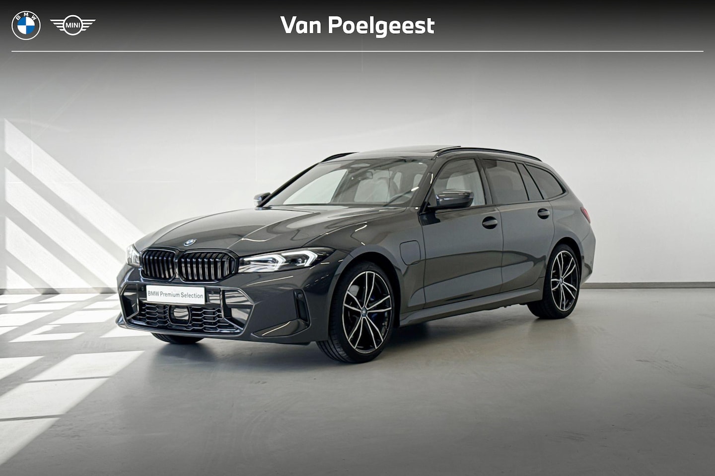 BMW 3-serie Touring - 330e Innovation Pack M Sportpakket Pro Aut. - AutoWereld.nl
