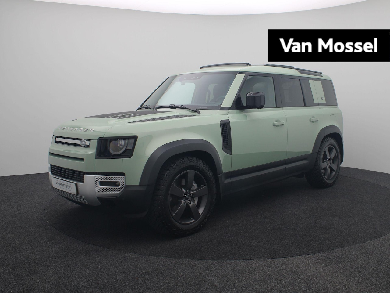 Land Rover Defender 110 - P400e 110 75 Edition AWD Stoelkoeling- en verwarming | NP € 126.659,- - AutoWereld.nl