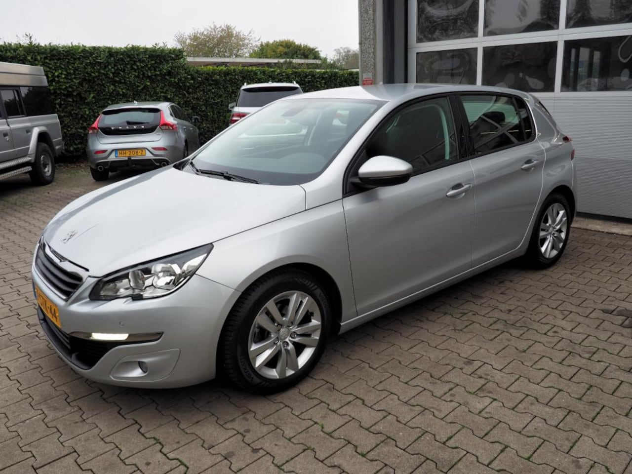 Peugeot 308 - 1.2 PureTech Active CLIMA CRUISE NAVI PARKEER S