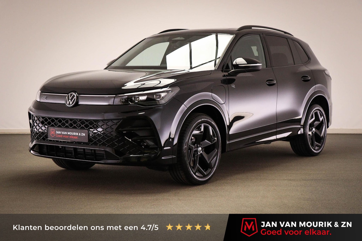 Volkswagen Tiguan - 1.5 eHybrid R-Line Edition | COMFORT / DESIGN- PACK | MATRIX LED | PANORAMADAK | MASSAGE - AutoWereld.nl