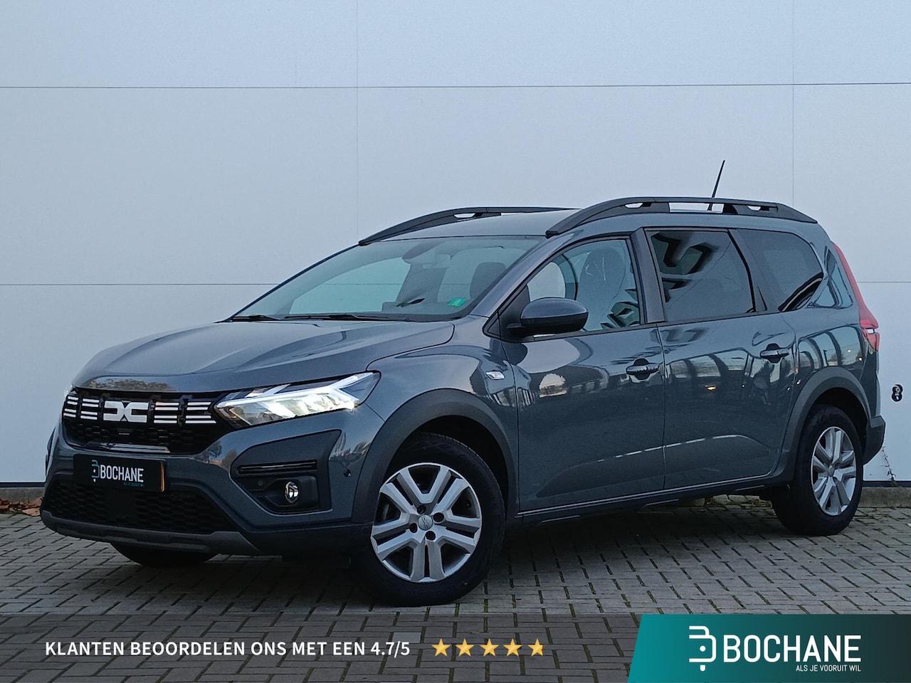 Dacia Jogger - 1.0 TCe 110 Expression 7p. Navigatie / Parkeersensoren + Camera / Multifunctionele Dakrail - AutoWereld.nl