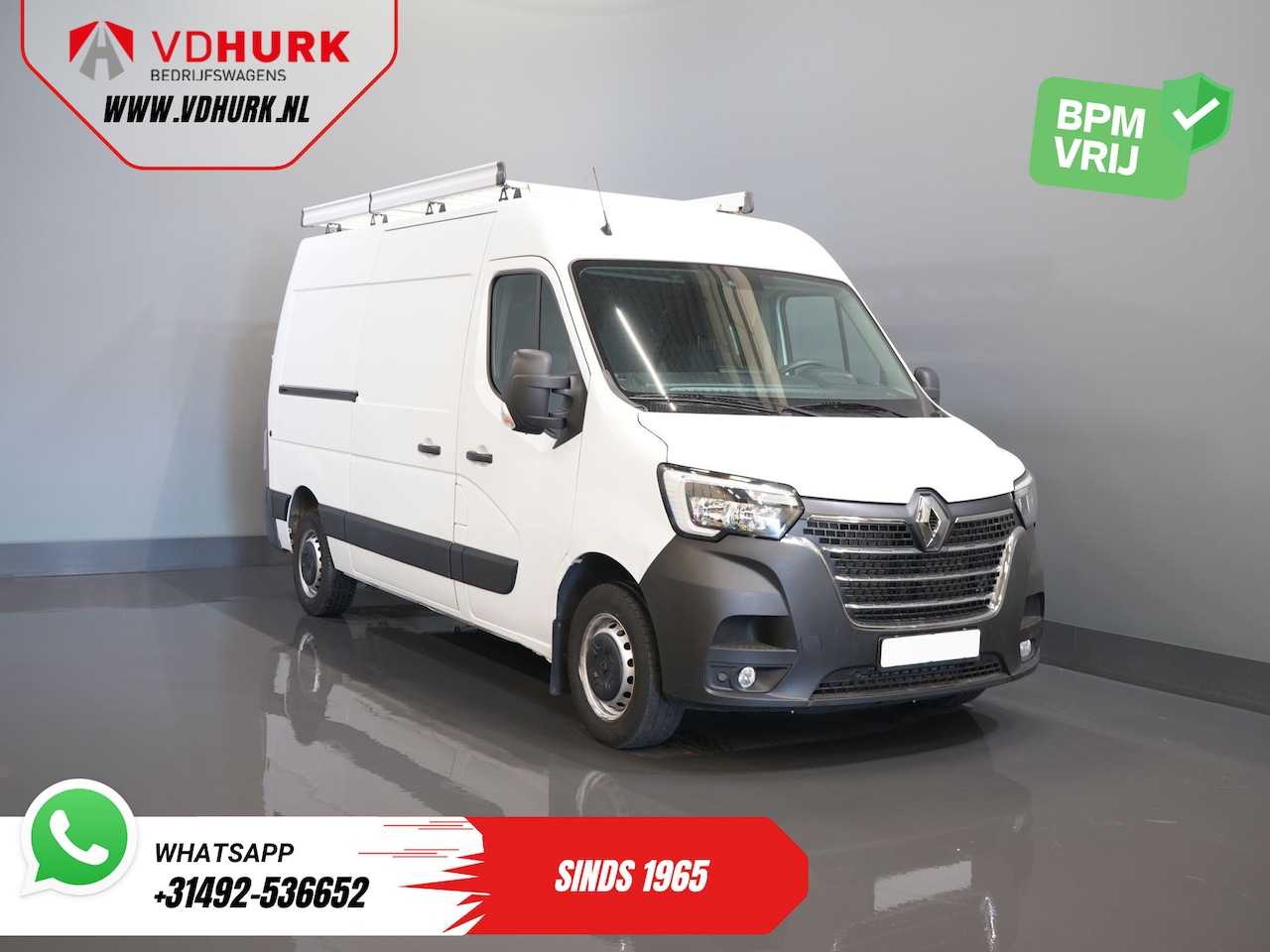 Renault Master - 2.3 dCi 135 pk L2H2 BPM VRIJ! 2.5t Trekverm./ Climate/ Imperiaal + Ladder/ Standkachel/ St - AutoWereld.nl