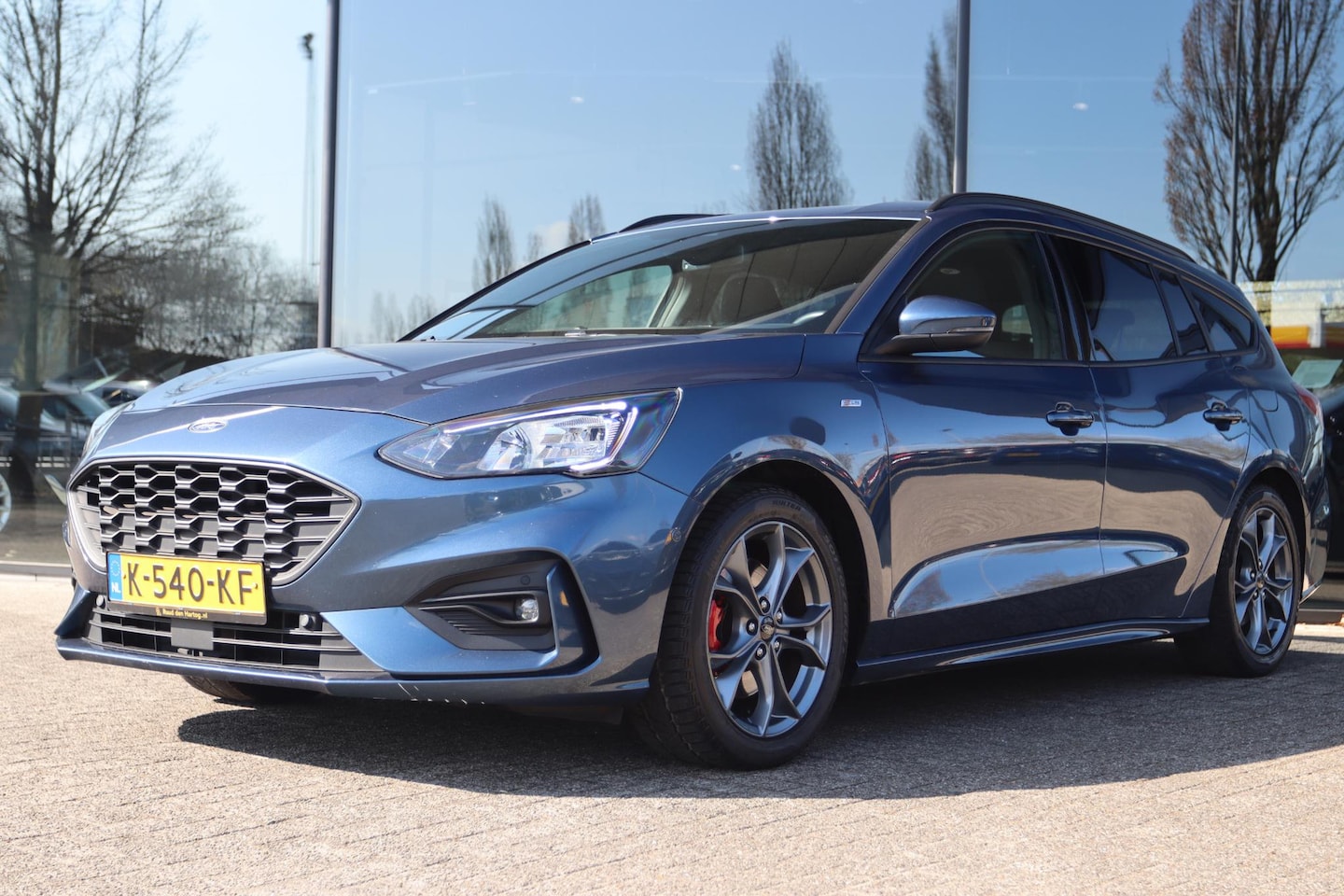 Ford Focus Wagon - 1.0 ECOBOOST ST-LINE X BUSINESS | B&O | WINTERPACK | CAMERA | KEY-LESS | CARPLAY | CLIMATE - AutoWereld.nl
