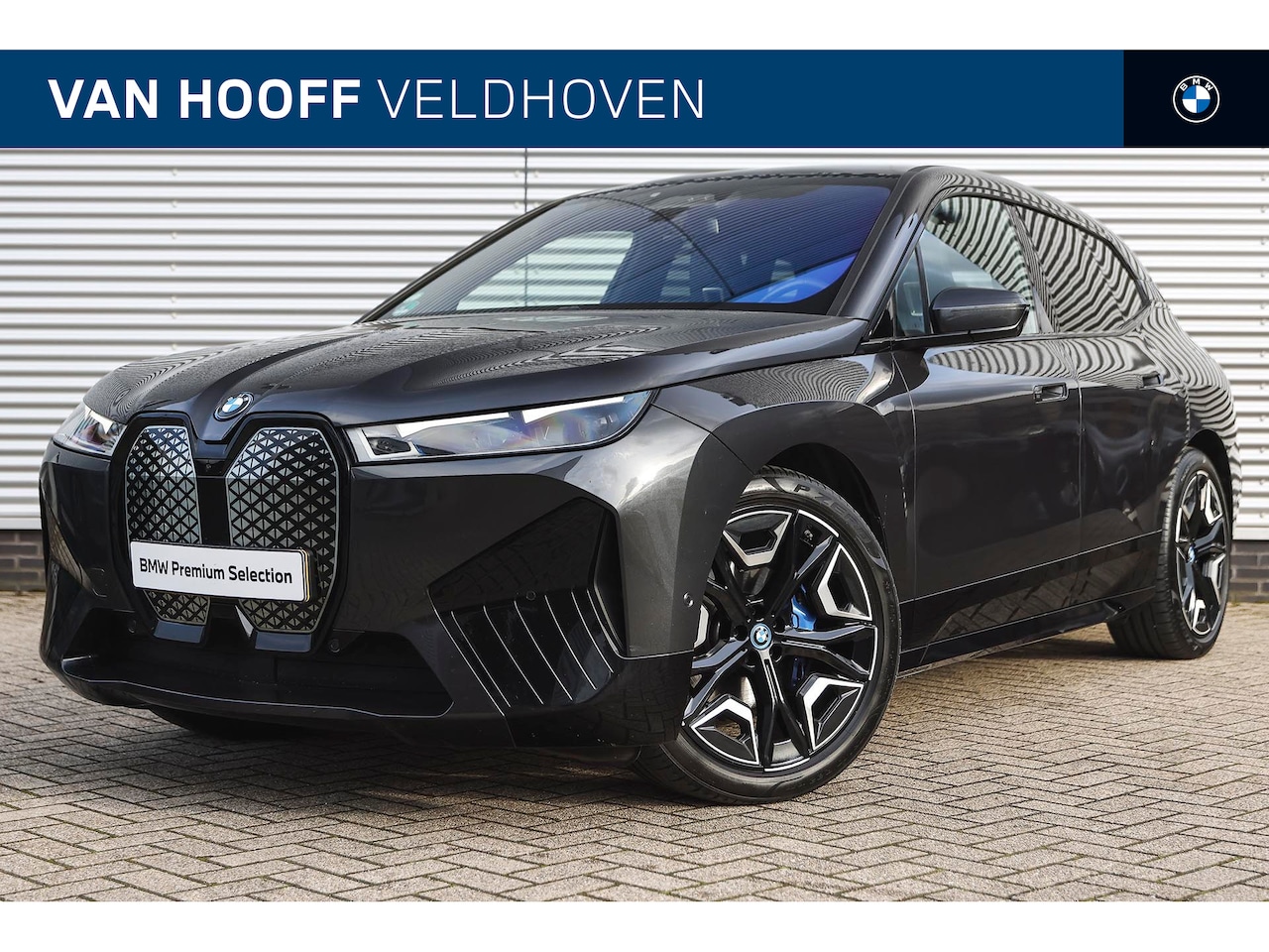 BMW iX - xDrive40 High Executive / Sportpakket / Panoramadak Sky Lounge / Stoelverwarming / Harman - AutoWereld.nl
