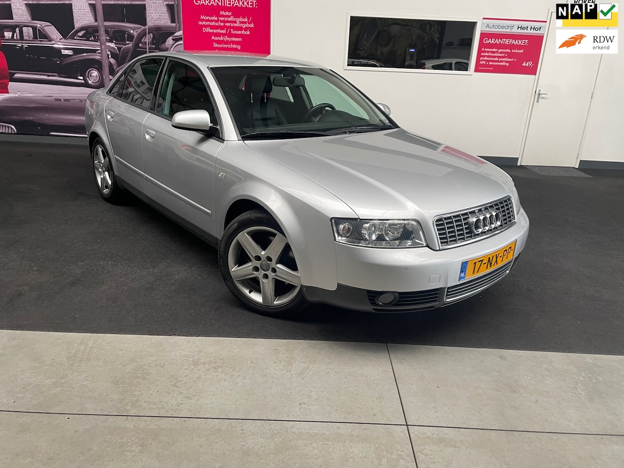 Audi A4 Limousine - 2.4 Exclusive leer - AutoWereld.nl