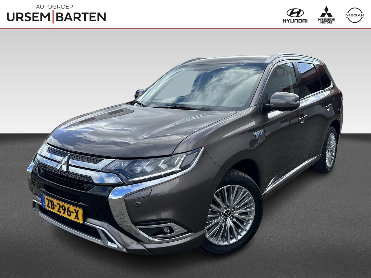 Mitsubishi Outlander - 2.4 PHEV Intense 2.4 PHEV Intense - AutoWereld.nl