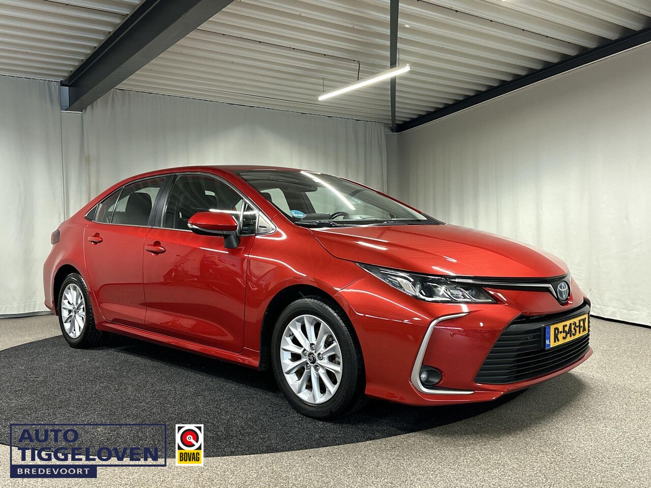 Toyota Corolla - 1.8 Hybrid Active Automaat - AutoWereld.nl