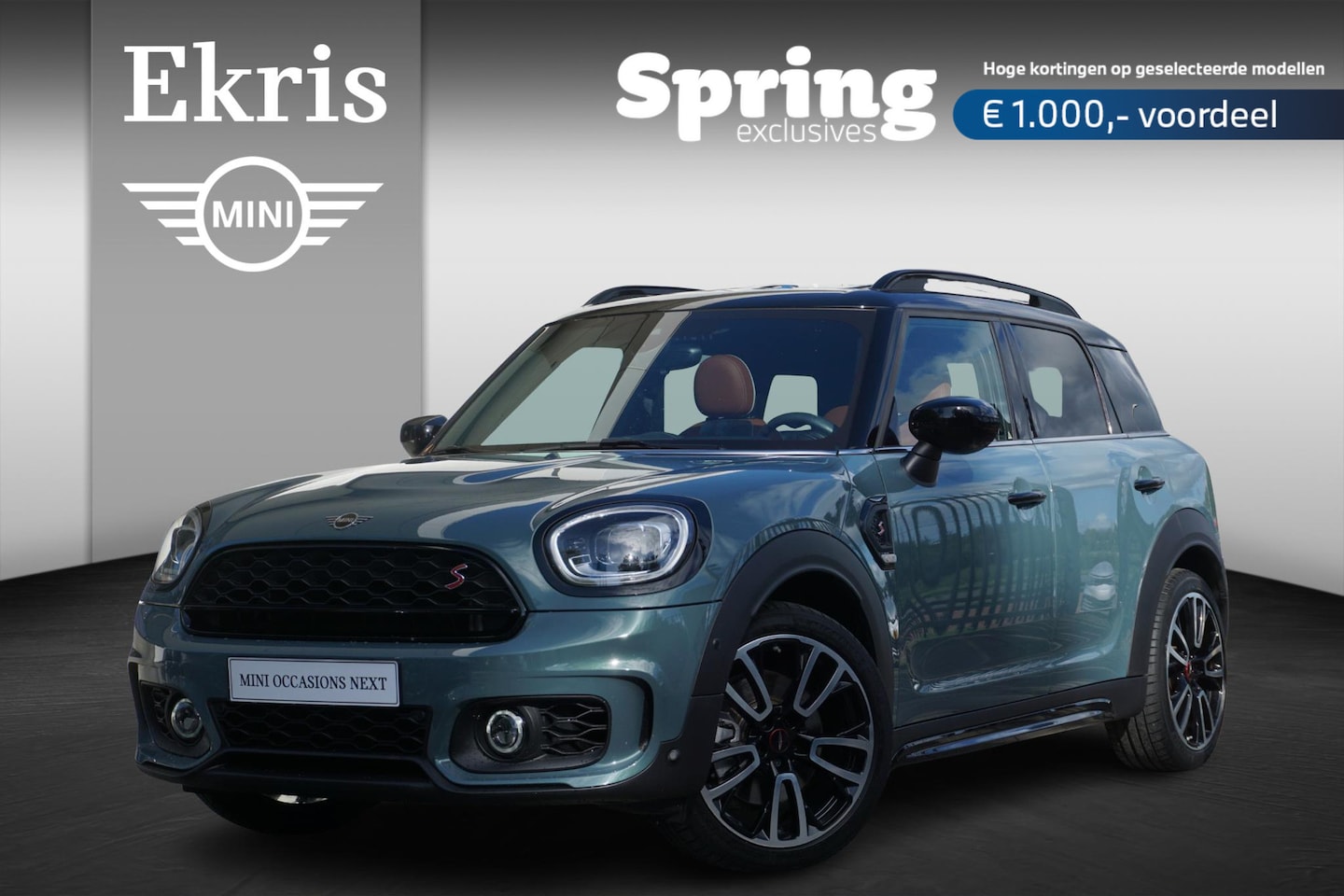 MINI Countryman - Cooper S Hammersmith | Serious Business | Glazen panoramadak | Comfortstoelen | John Coope - AutoWereld.nl
