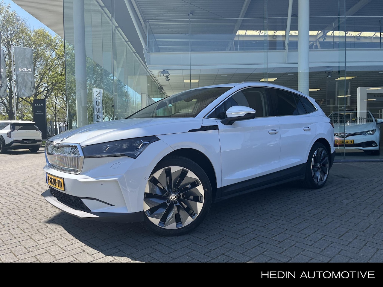 Skoda Enyaq iV - 80 Business Edition Plus NAV | Lane Assist | Adapt.Cruise Control | Lederpakket  | Busines - AutoWereld.nl