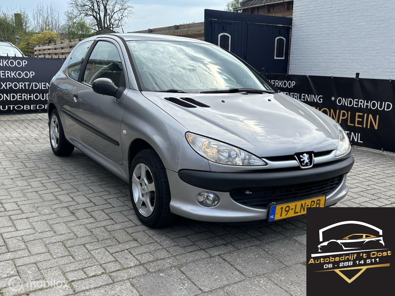 Peugeot 206 - 1.6-16V Quiksilver nieuw apk keuring - AutoWereld.nl