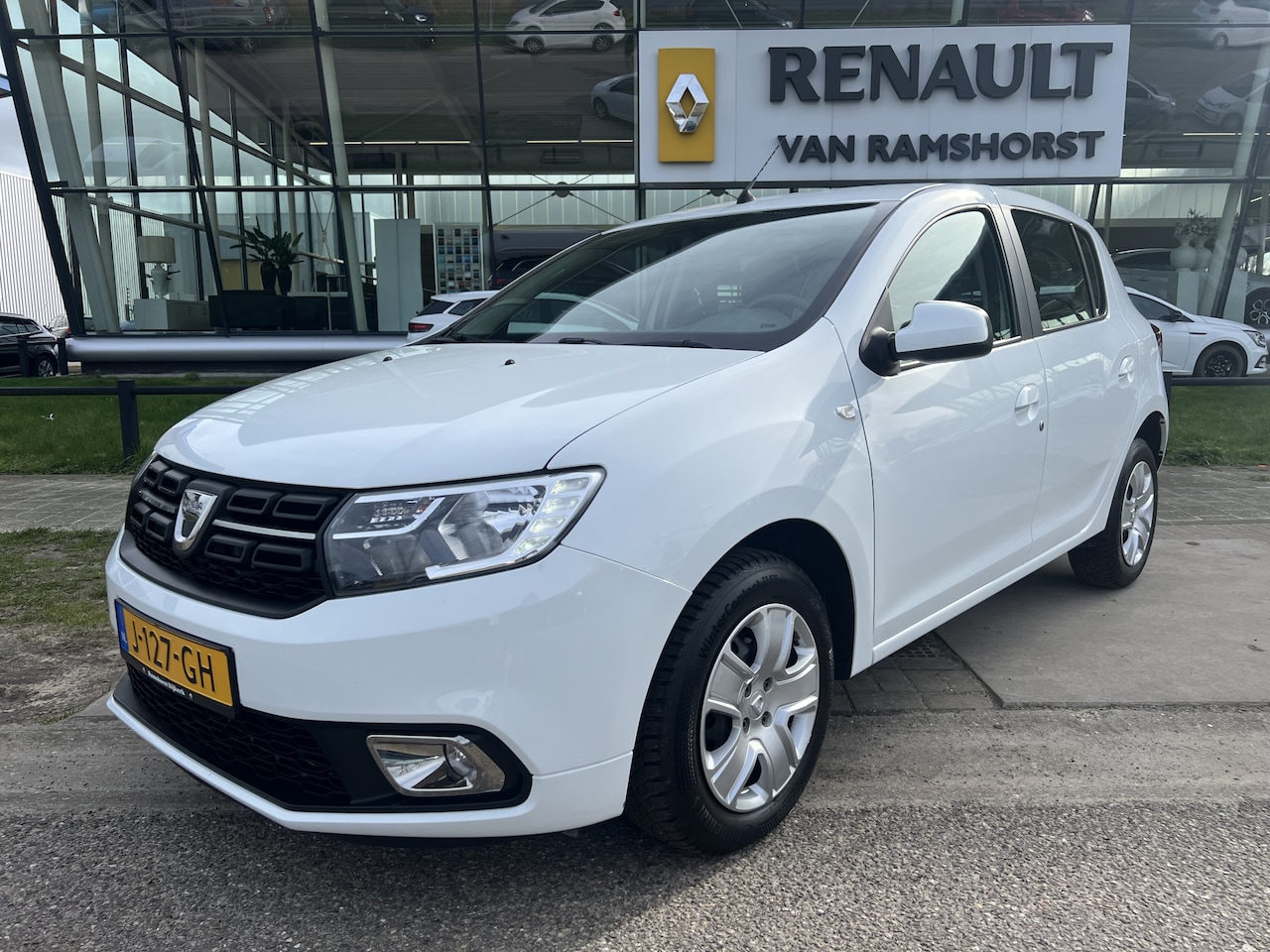 Dacia Sandero - 0.9 TCe Easy-R Comfort / Automaat / Dealer onderhouden / Applecarplay - Androidauto / Navi - AutoWereld.nl