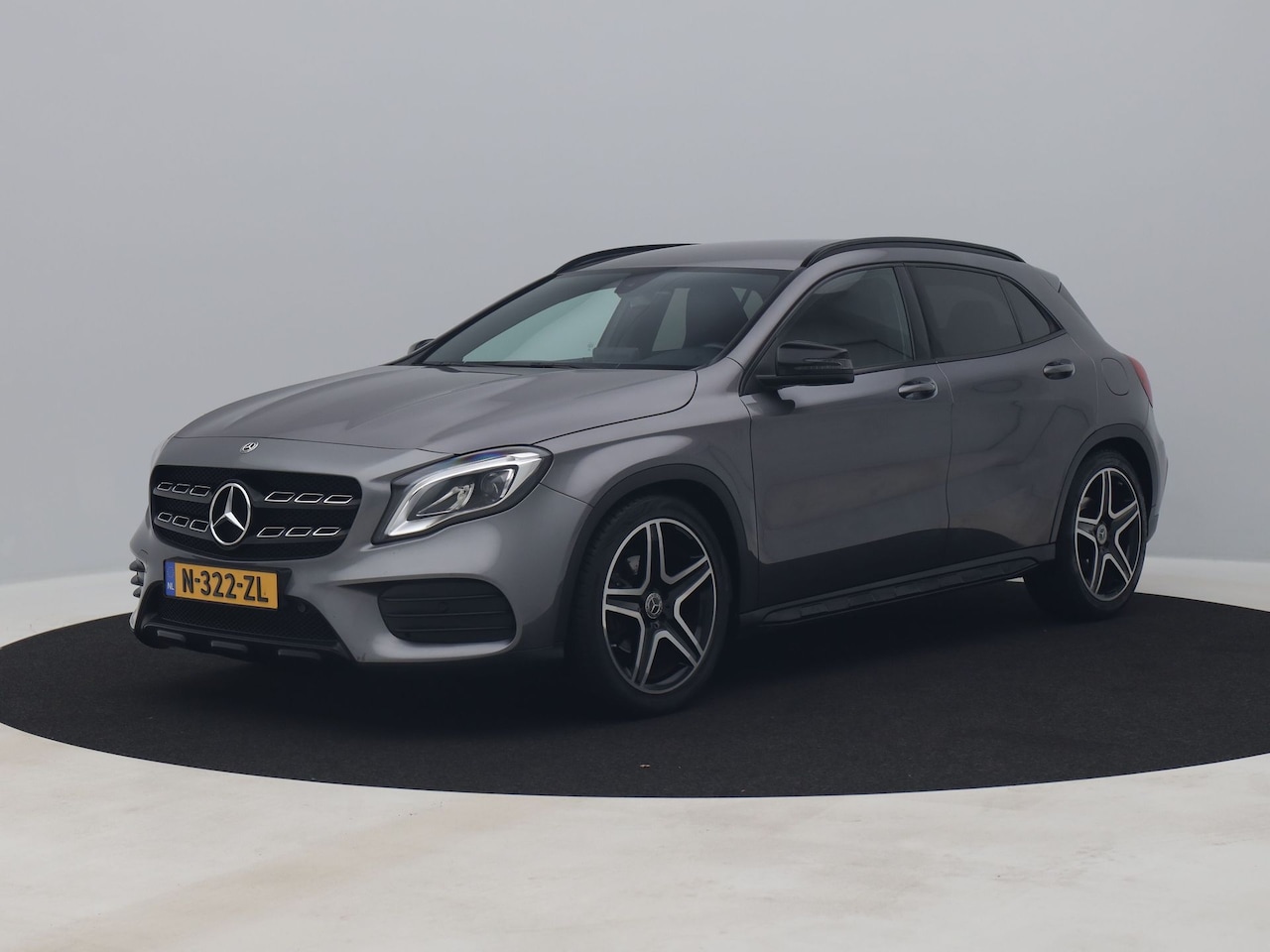 Mercedes-Benz GLA-Klasse - 180 Automaat Business Solution AMG | CAMERA | STOELVERW. - AutoWereld.nl