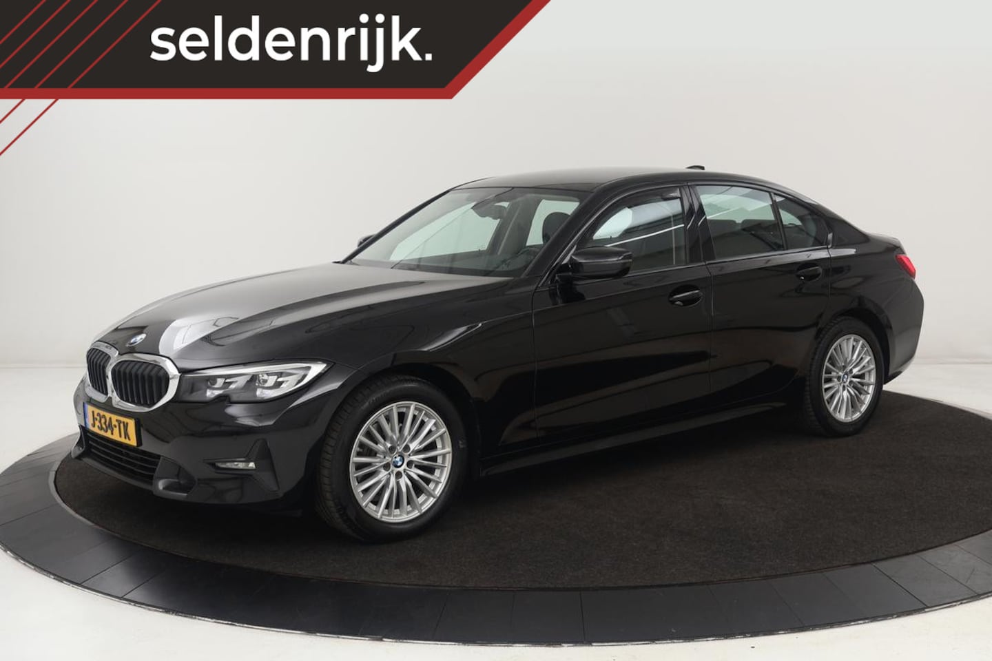 BMW 3-serie - 318d Executive Edition | Sport Line | Half leder | Stoelverwarming | Carplay | Full LED | - AutoWereld.nl