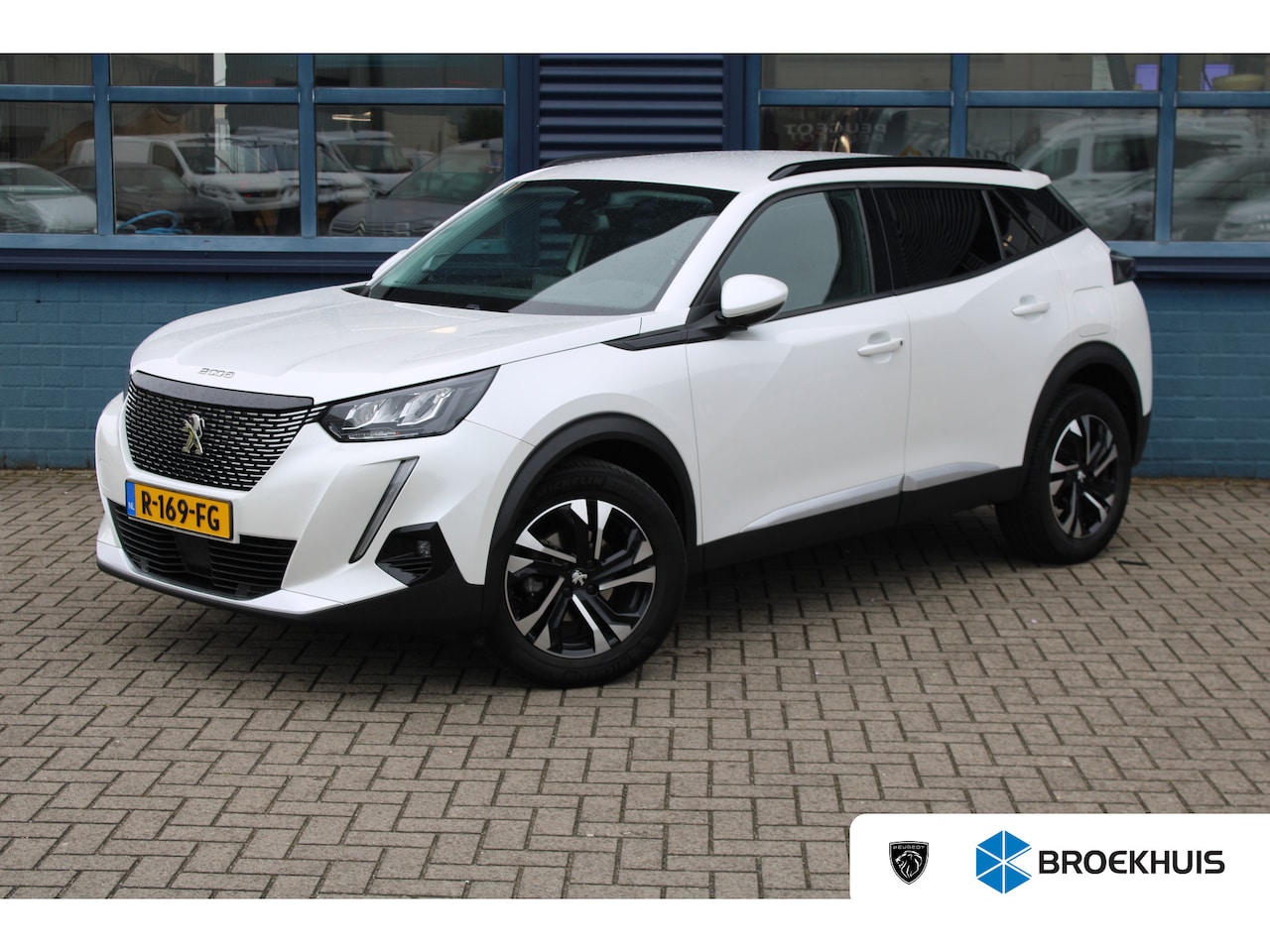 Peugeot 2008 - 1.2 PureTech Allure Pack | Buitenspiegels elektrisch verstel- en verwarmbaar | Centrale de - AutoWereld.nl