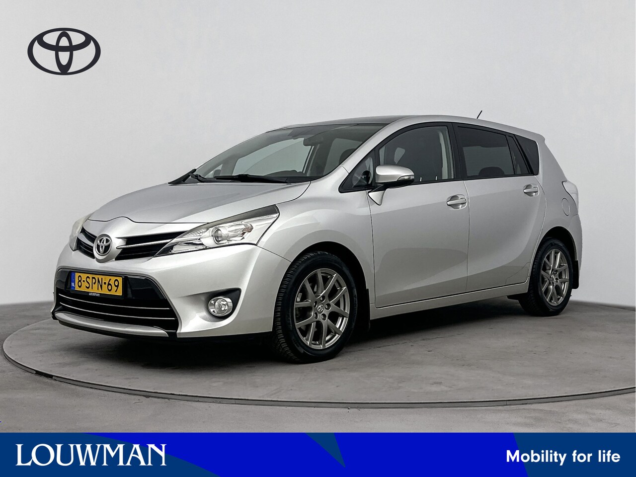 Toyota Verso - 1.8 VVT-i Business | Stoelverwarming | Camera | Navigatie | LM velgen | Panoramadak | Rere - AutoWereld.nl