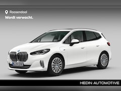 BMW 2-serie Active Tourer - 230e xDrive Luxury Line | Panoramadak | Harman Kardon | Head up | Driving Assistant Profes