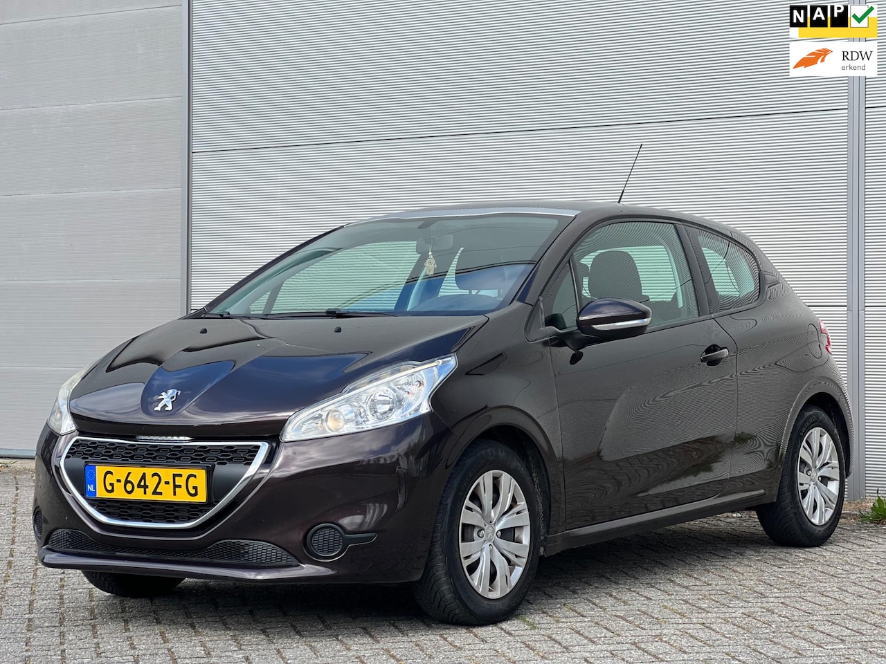 Peugeot 208 - 1.0 VTi Access | Panoramadak | Airco | Distributieriem vervangen - AutoWereld.nl