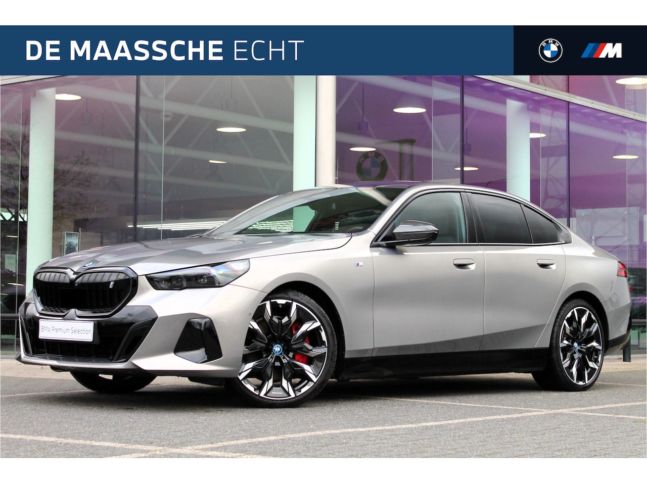 BMW i5 - eDrive40 M Sport / Panoramadak / Adaptief onderstel professional / Trekhaak / Parking Assi - AutoWereld.nl