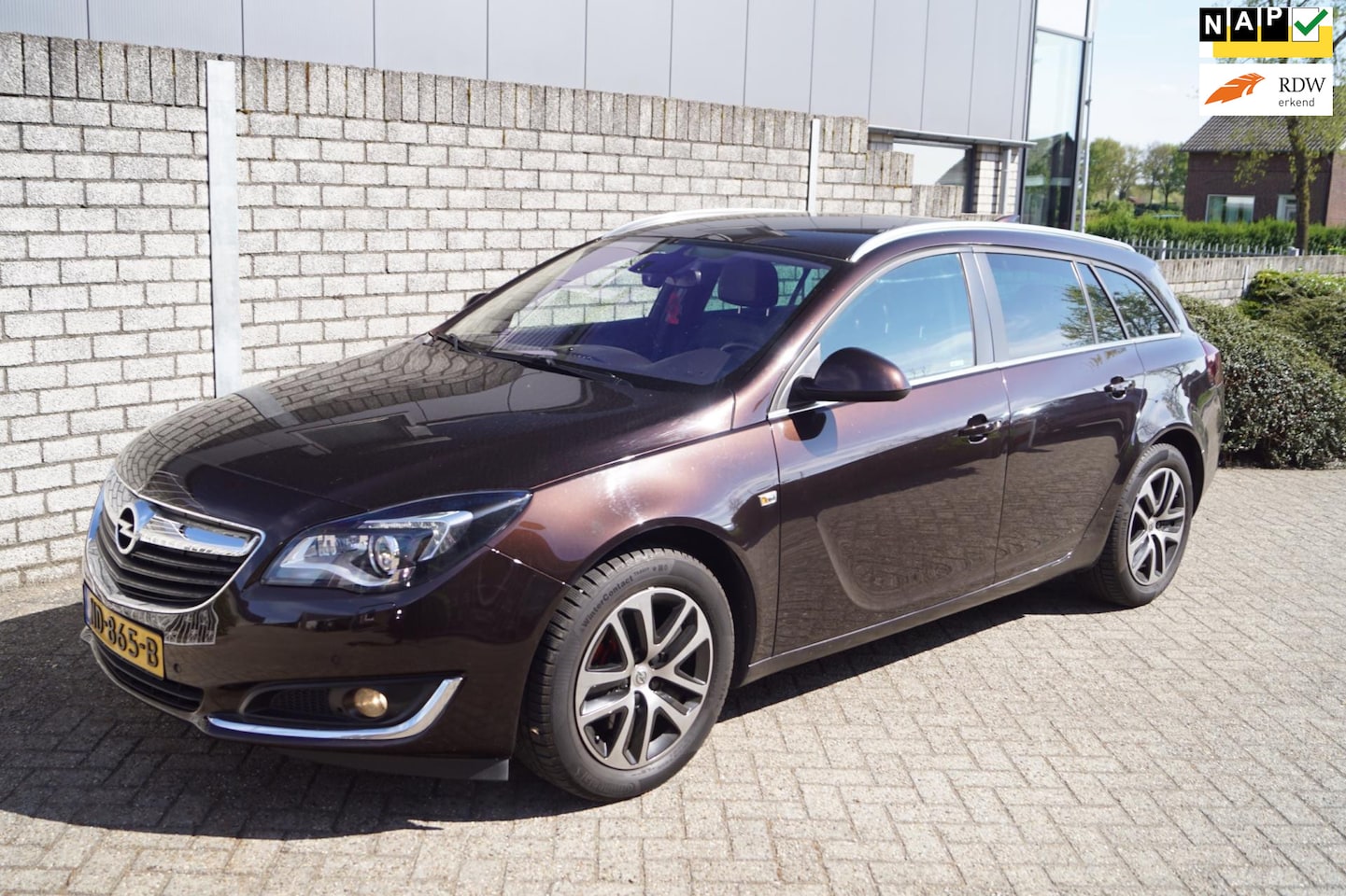 Opel Insignia Sports Tourer - 1.6 T Business+ Leder Sportst Stoel/Stuurverw Navi Clima Xenon Cruise 2x PDC LMV ENZ NL Au - AutoWereld.nl