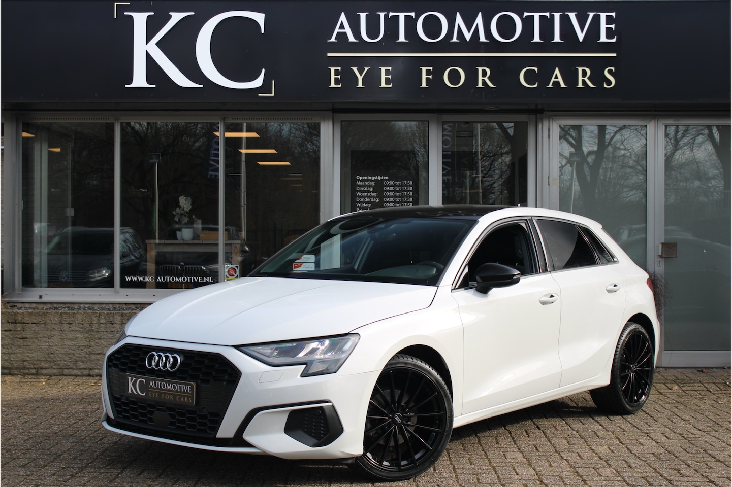 Audi A3 Sportback - 30TFSi Pro Line | Carplay | 19inch VAN €24950,- VOOR €24400,- - AutoWereld.nl