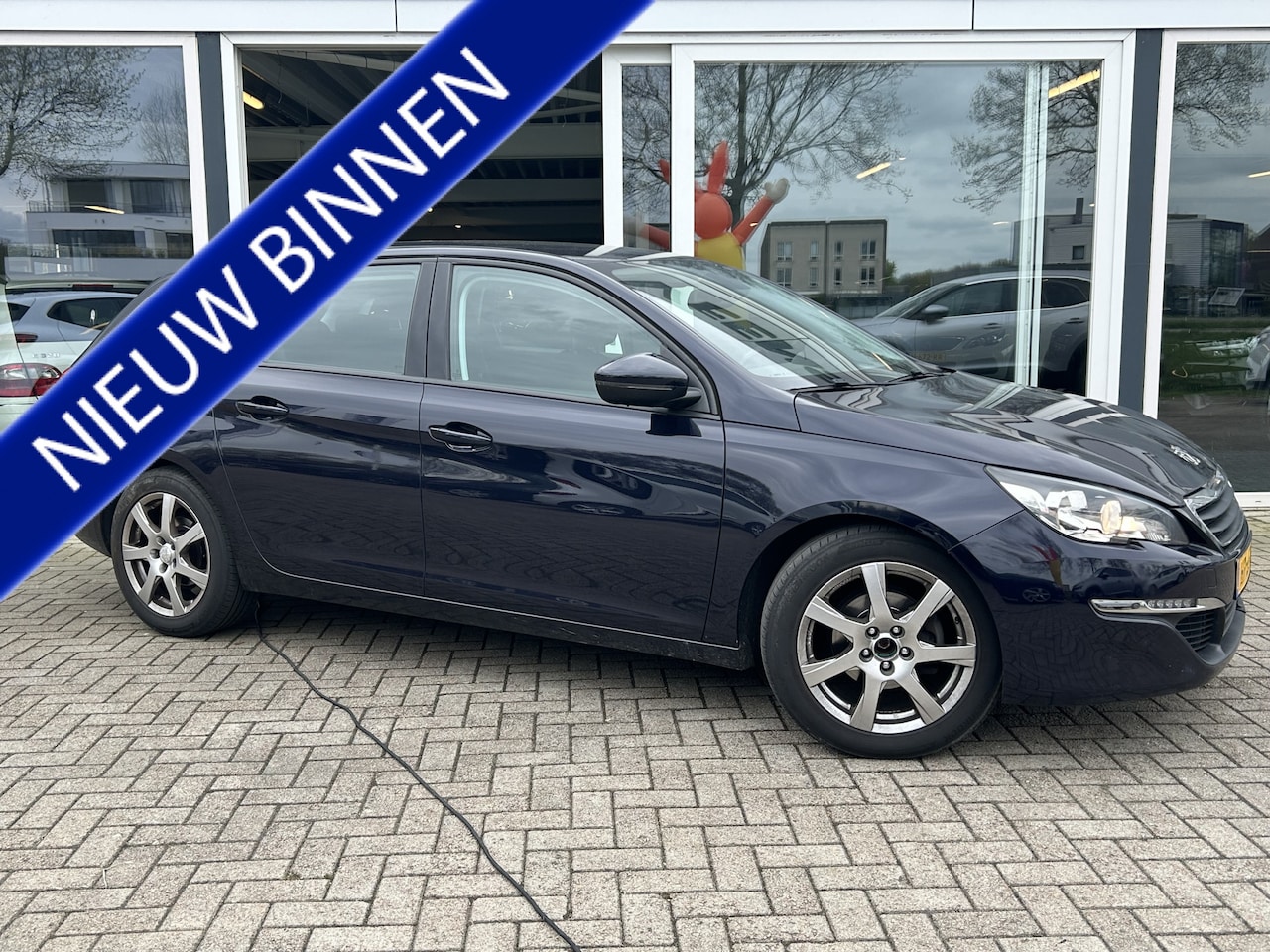 Peugeot 308 SW - 1.6 BlueHDI Blue Lease Pack 50% deal 2.975,- ACTIE PDC achter / LMV / Cruise / Navi / Clim - AutoWereld.nl