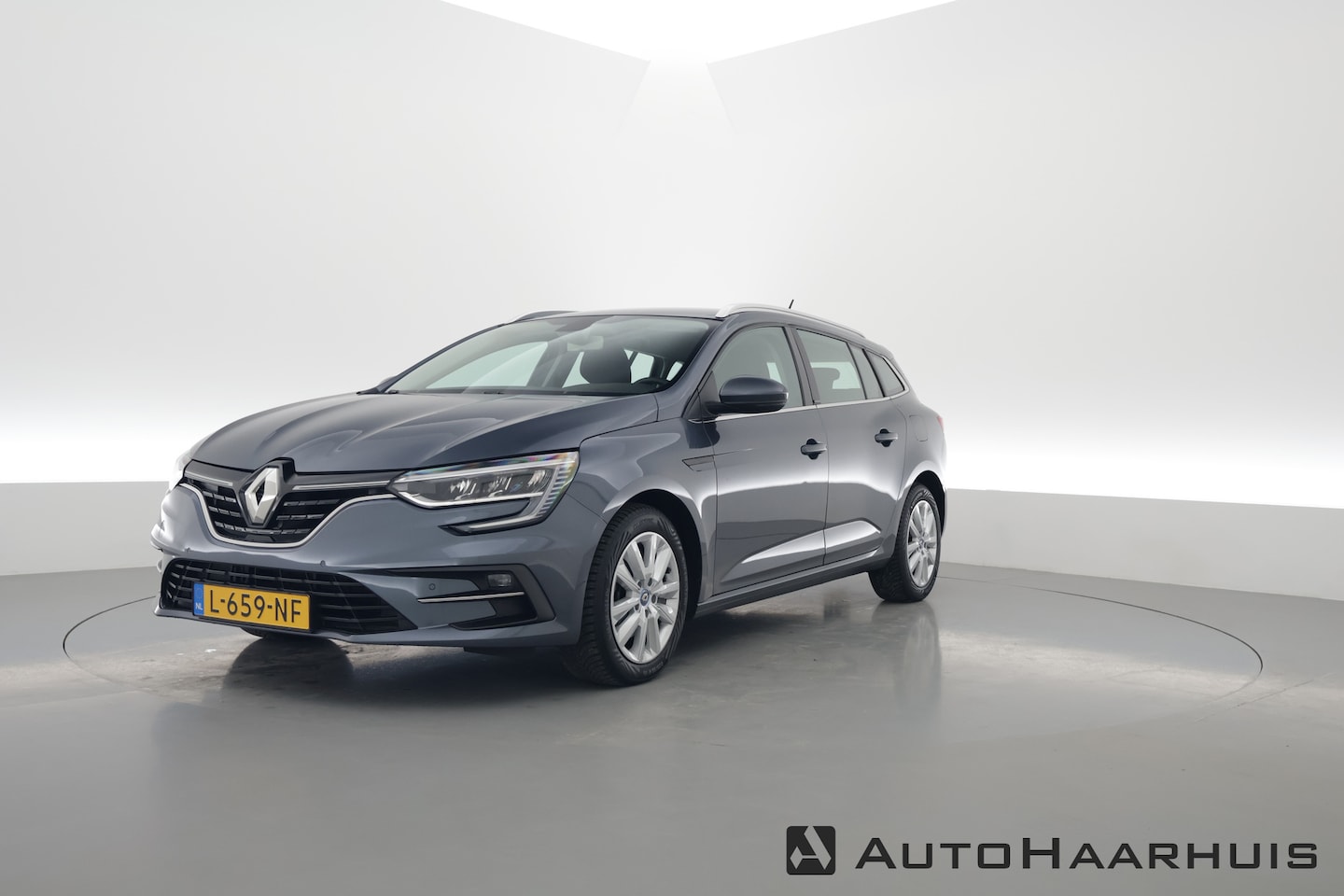 Renault Mégane E-Tech - Estate 1.6 Plug-In Hybrid 160 Business Zen | Navi | Apple Carplay | PDC V+A | LED | Clima - AutoWereld.nl
