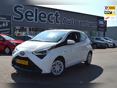 Toyota Aygo - 1.0 VVT-i x-play|AUTOMAAT|CAMERA|CARPLAY|DEALER ONDERH.|1E EIGENAAR