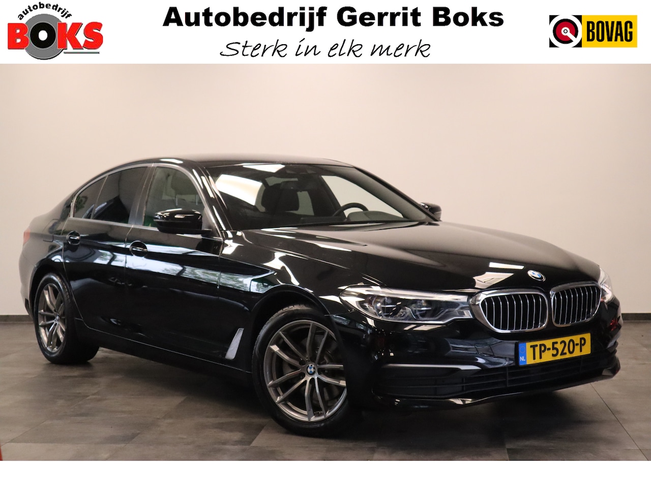 BMW 5-serie - 520i Corporate Lease High Executive Connect drive Navigatie PDC Cruise Control 18LMV Vol L - AutoWereld.nl