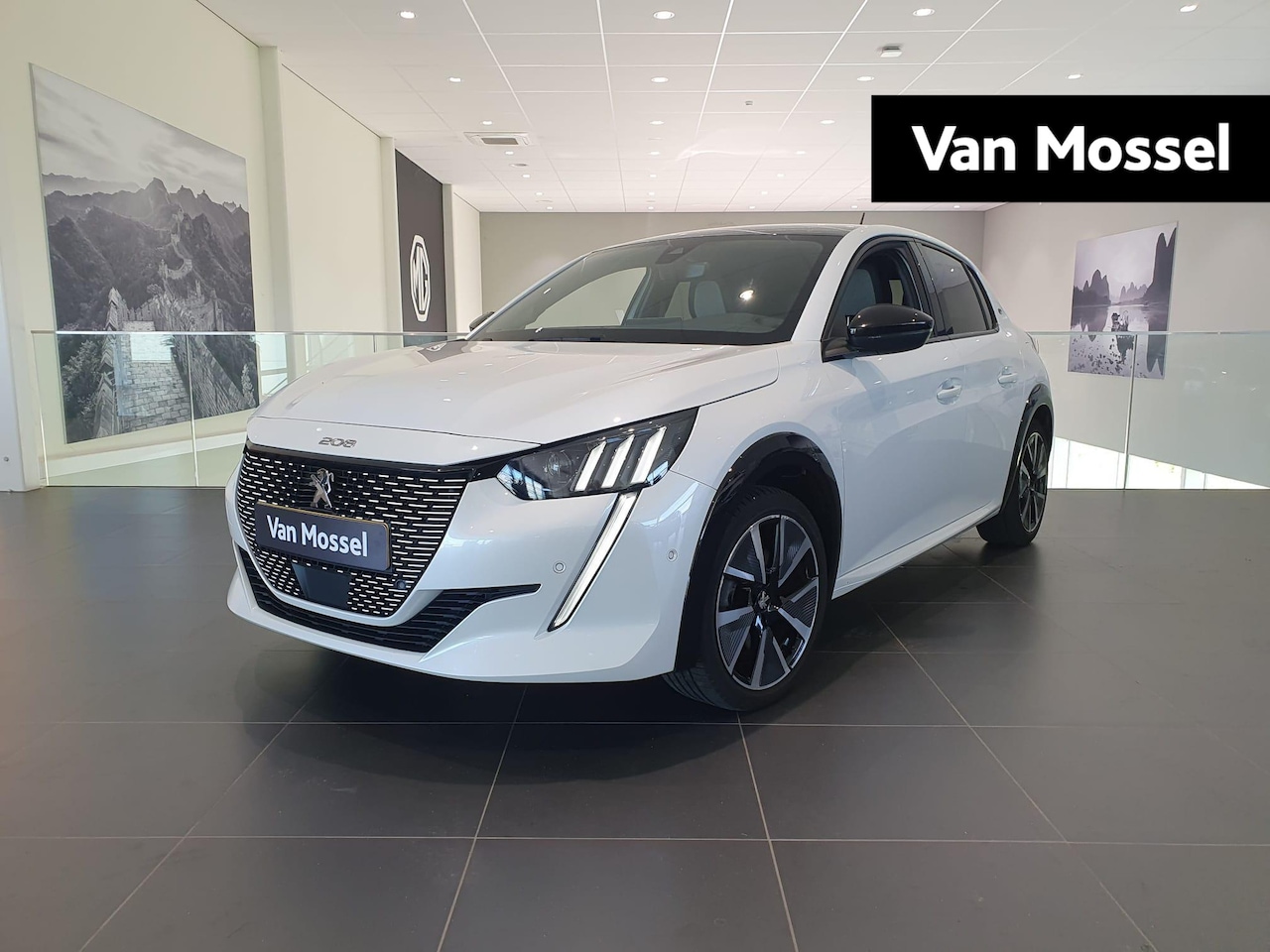 Peugeot e-208 - EV GT Pack 50 kWh | Alcantara bekleding | Stoelverwarming | Navigatie | 3D cockpit | Apple - AutoWereld.nl