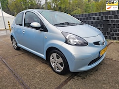 Toyota Aygo - 1.0-12V + 5-deurs *apk:04-2026