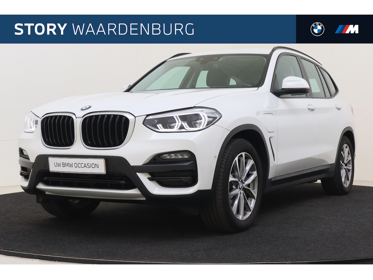 BMW X3 - xDrive30e High Executive Automaat / Sportstoelen / Adaptieve LED / Head-Up / Live Cockpit - AutoWereld.nl