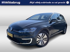 Volkswagen e-Golf - E-DITION Digitaal dashboard / App-connect / Parkeersensoren / Clima / LED / Voorruitverwar