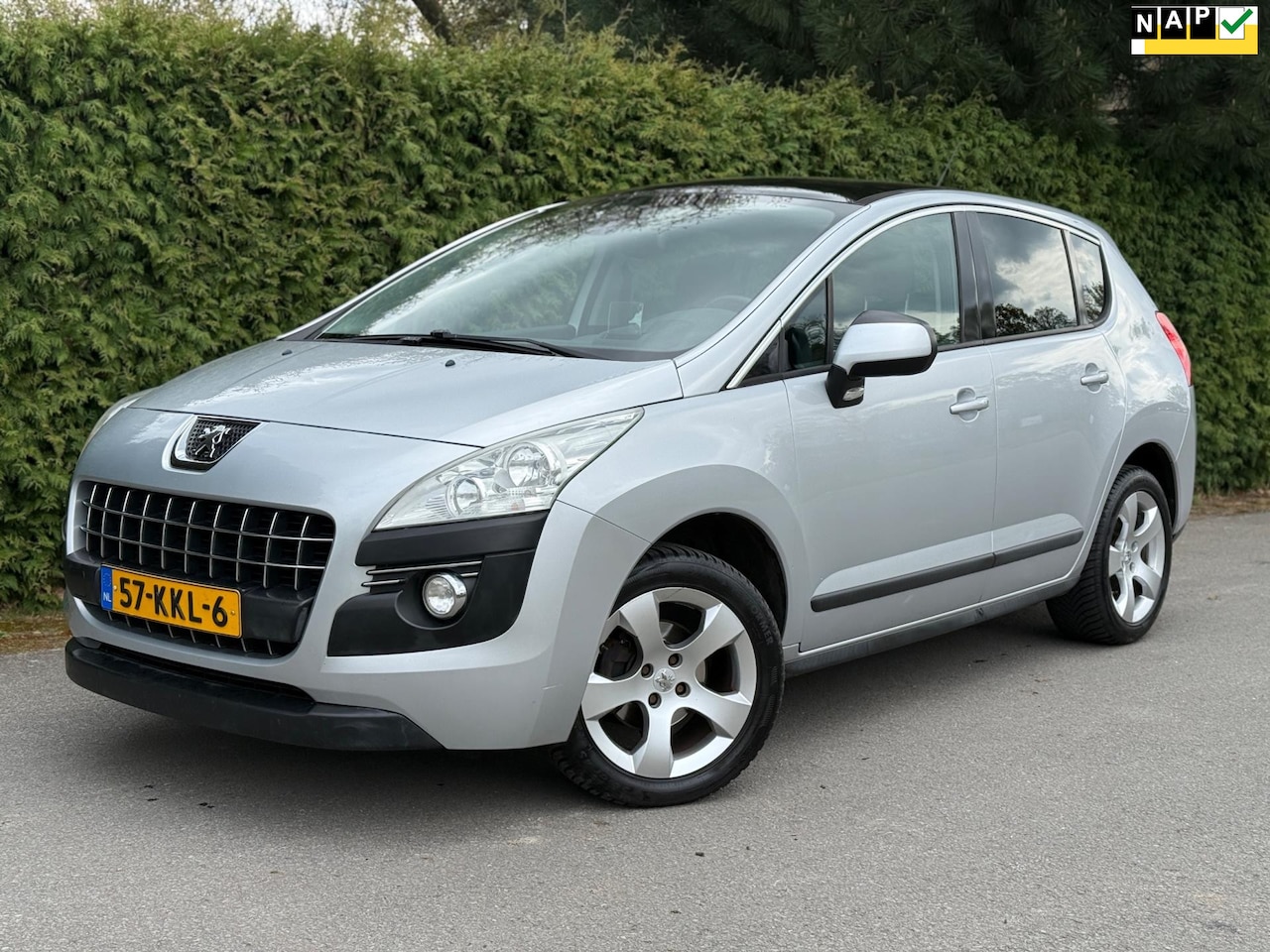 Peugeot 3008 - 1.6 VTi Première Pano ECC Nederlandse auto - AutoWereld.nl
