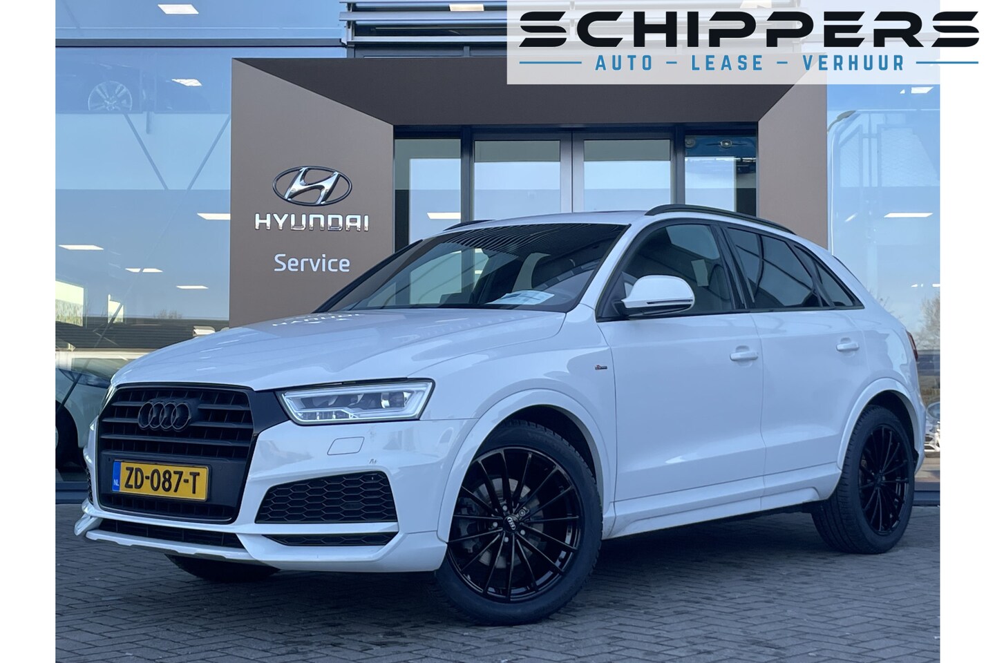 Audi Q3 - 1.4 TFSI CoD Sport Advance Sport | 19" velgen | Panoramadak | Half leder | Automaat - AutoWereld.nl