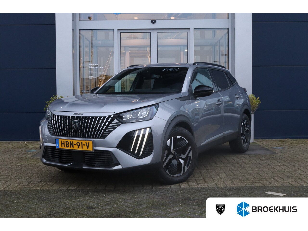 Peugeot 2008 - 1.2 PureTech 130 Allure Navigatie | PDC | Carplay | Camera | Cruise Control - AutoWereld.nl