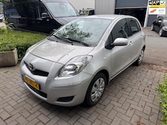 Toyota Yaris - 1.3 VVTi Aspiration Automaat